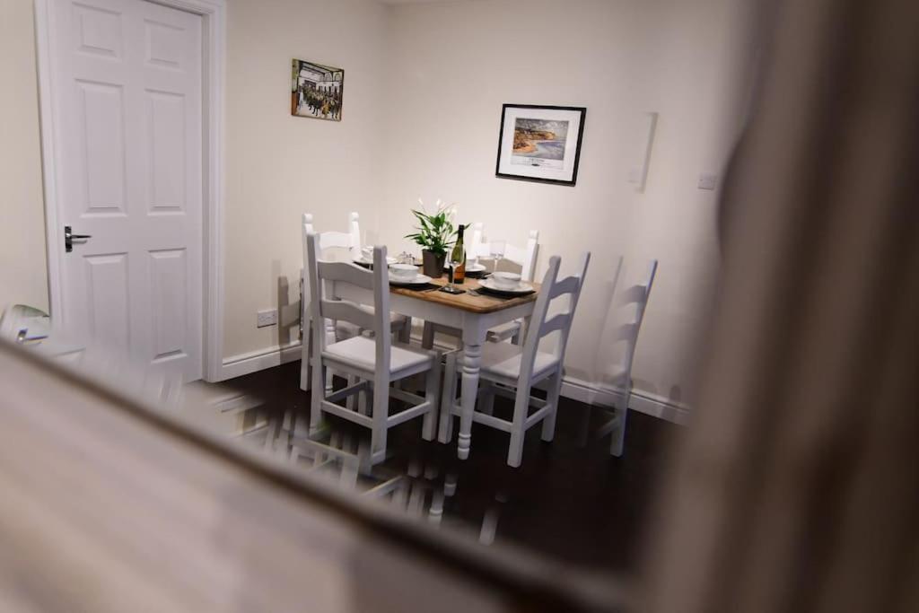 Loveyork Priory Apartment - Central With Parking Экстерьер фото