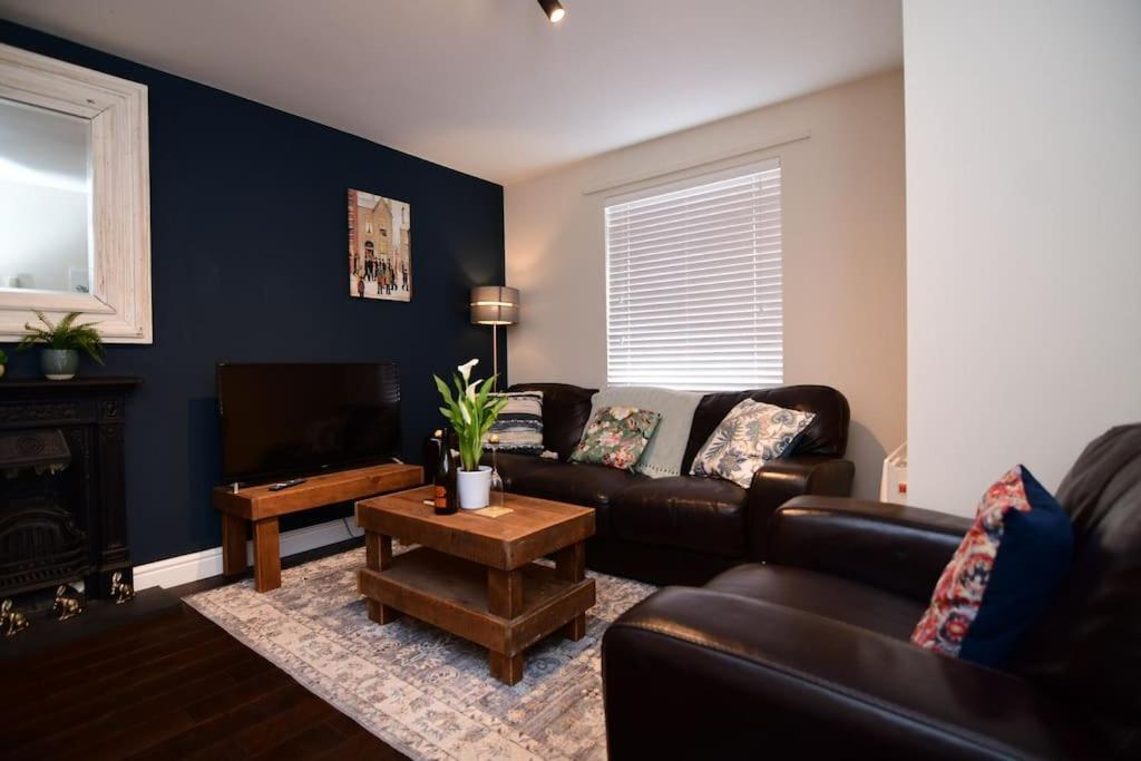 Loveyork Priory Apartment - Central With Parking Экстерьер фото