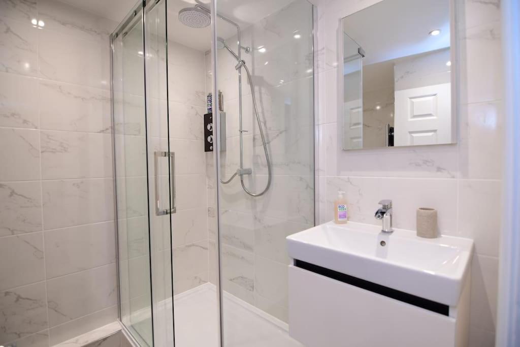 Loveyork Priory Apartment - Central With Parking Экстерьер фото