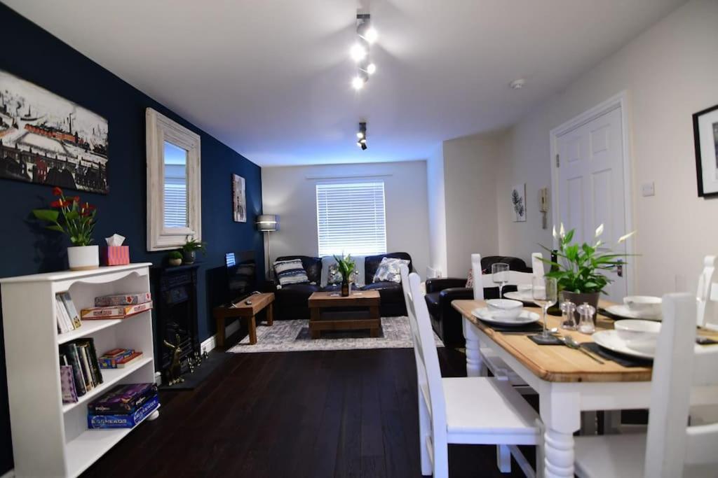 Loveyork Priory Apartment - Central With Parking Экстерьер фото