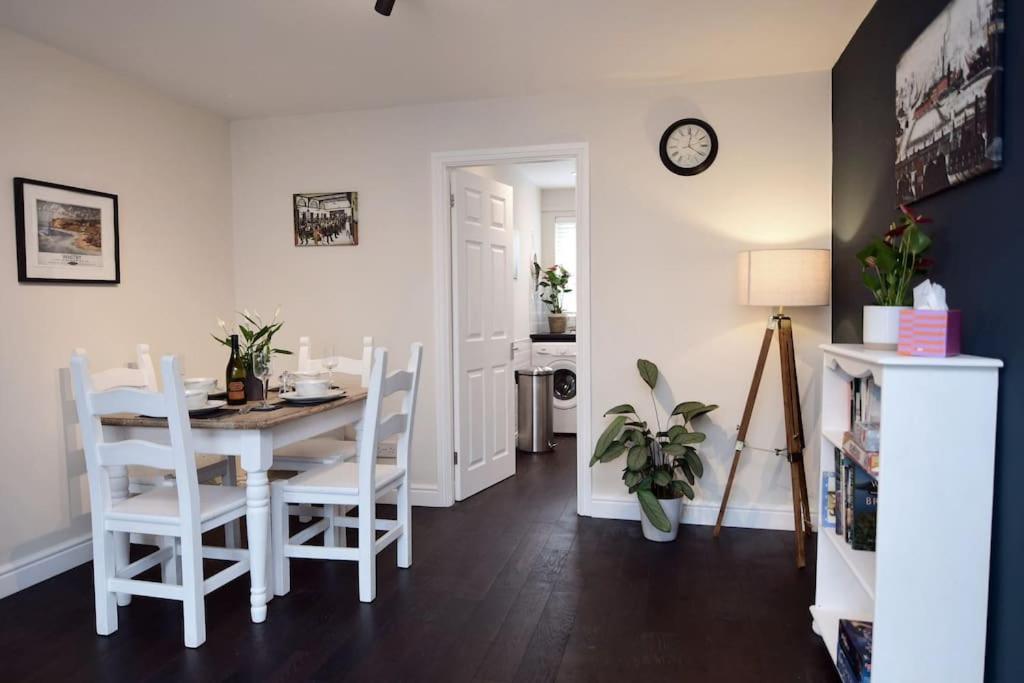 Loveyork Priory Apartment - Central With Parking Экстерьер фото