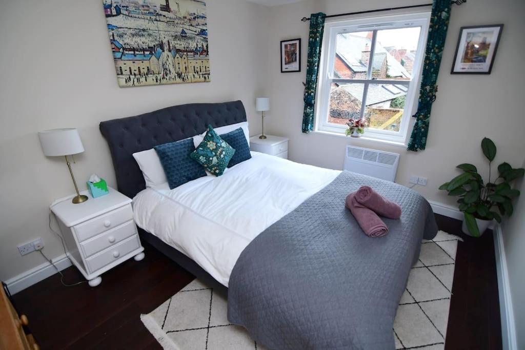 Loveyork Priory Apartment - Central With Parking Экстерьер фото