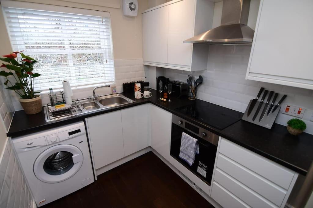 Loveyork Priory Apartment - Central With Parking Экстерьер фото